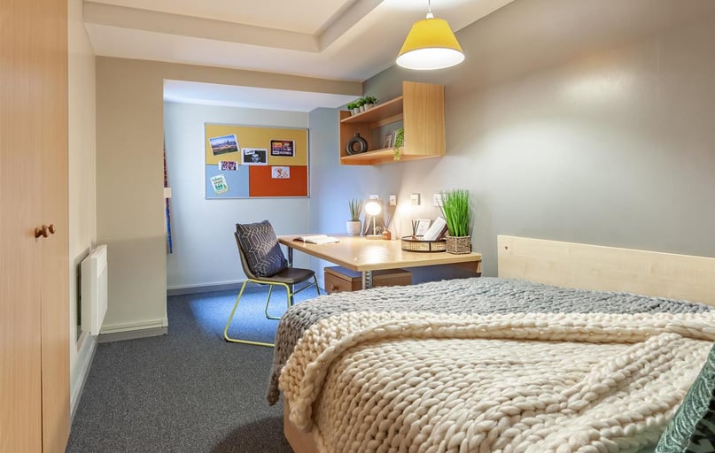 Wellington Street, Devonshire Green, Sheffield - Image 1